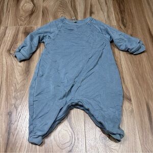 Gunamuna zip crotch one piece outfit super cozy 3-6 months